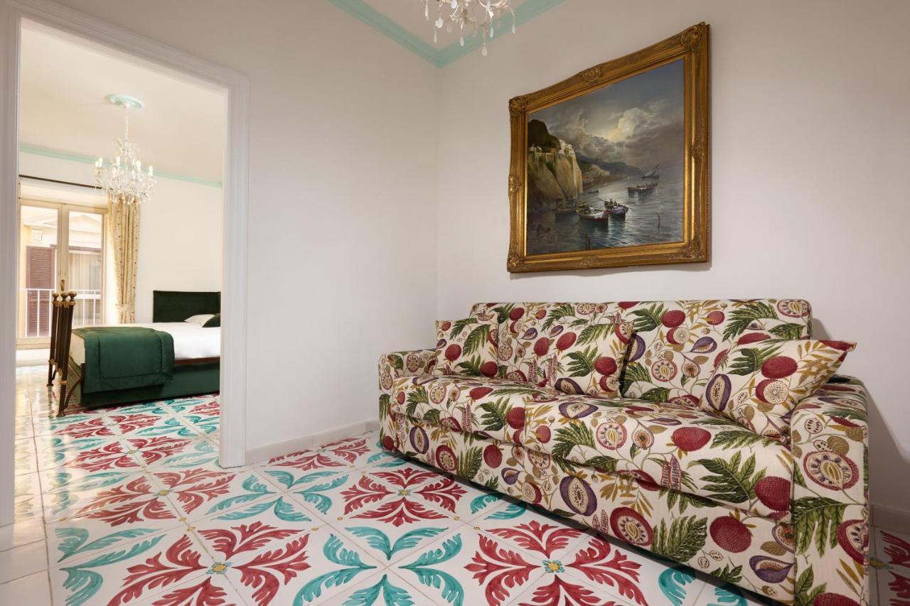 Delfini Trevi House Hotel Róma Kültér fotó